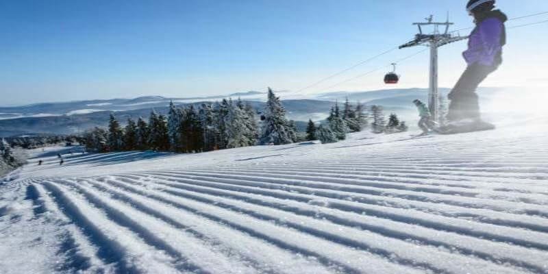 colorado skiing on groomed slopes