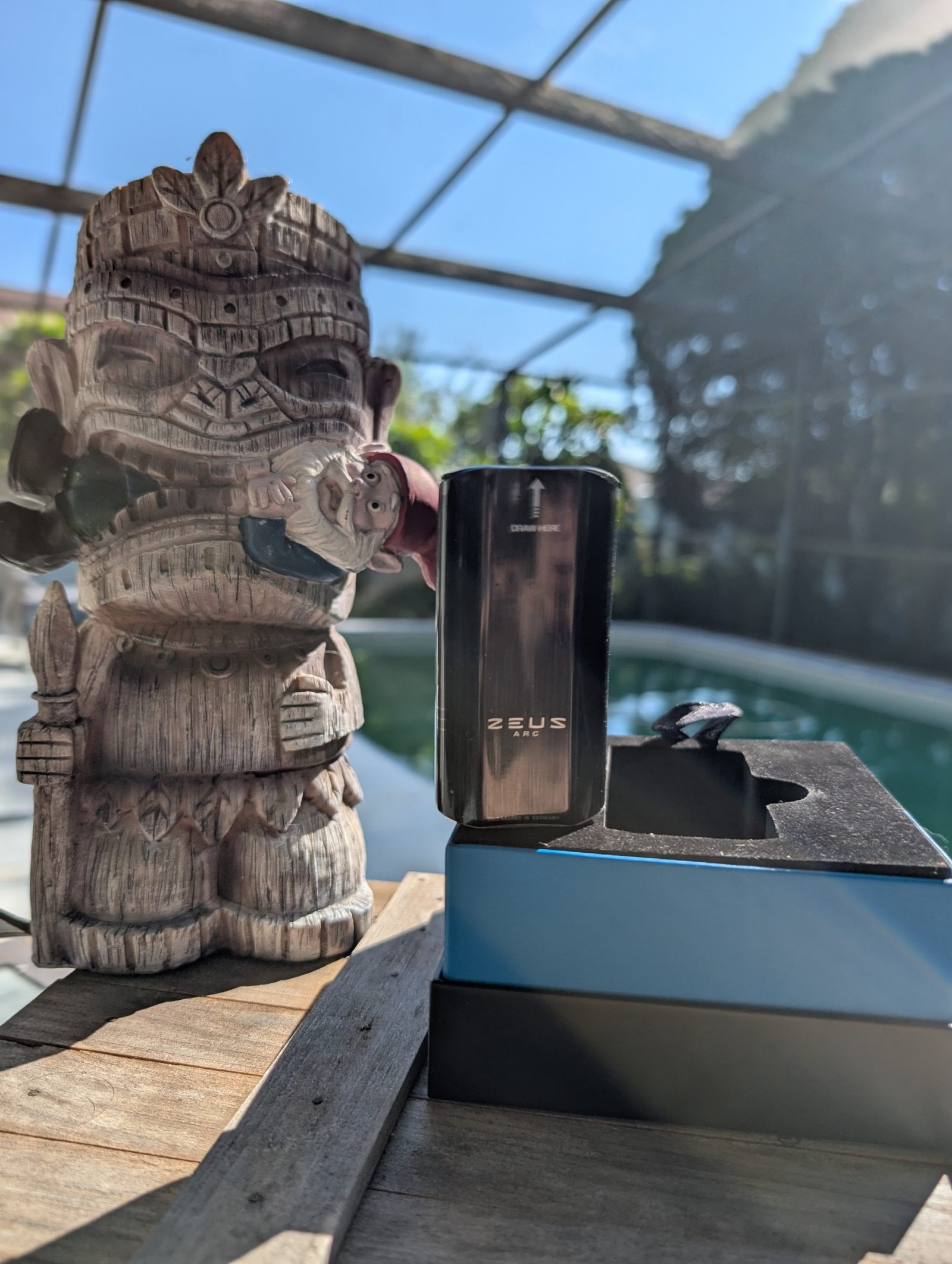 Zeus Arc GT4 long exposure glow shot